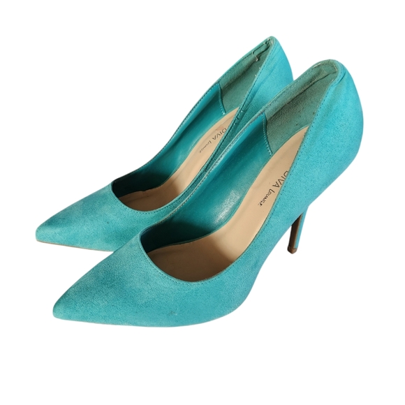 Pointed Heels - Picture 4 of 5